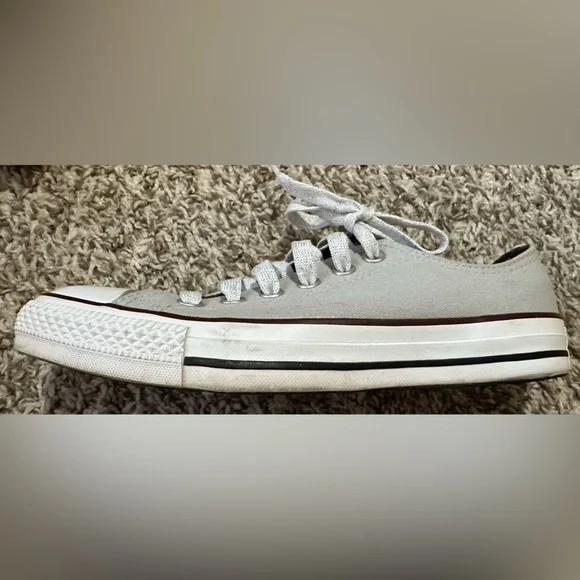 All-Star Chuck Taylor Gray With Glittery Laces - Picture 2 of 6